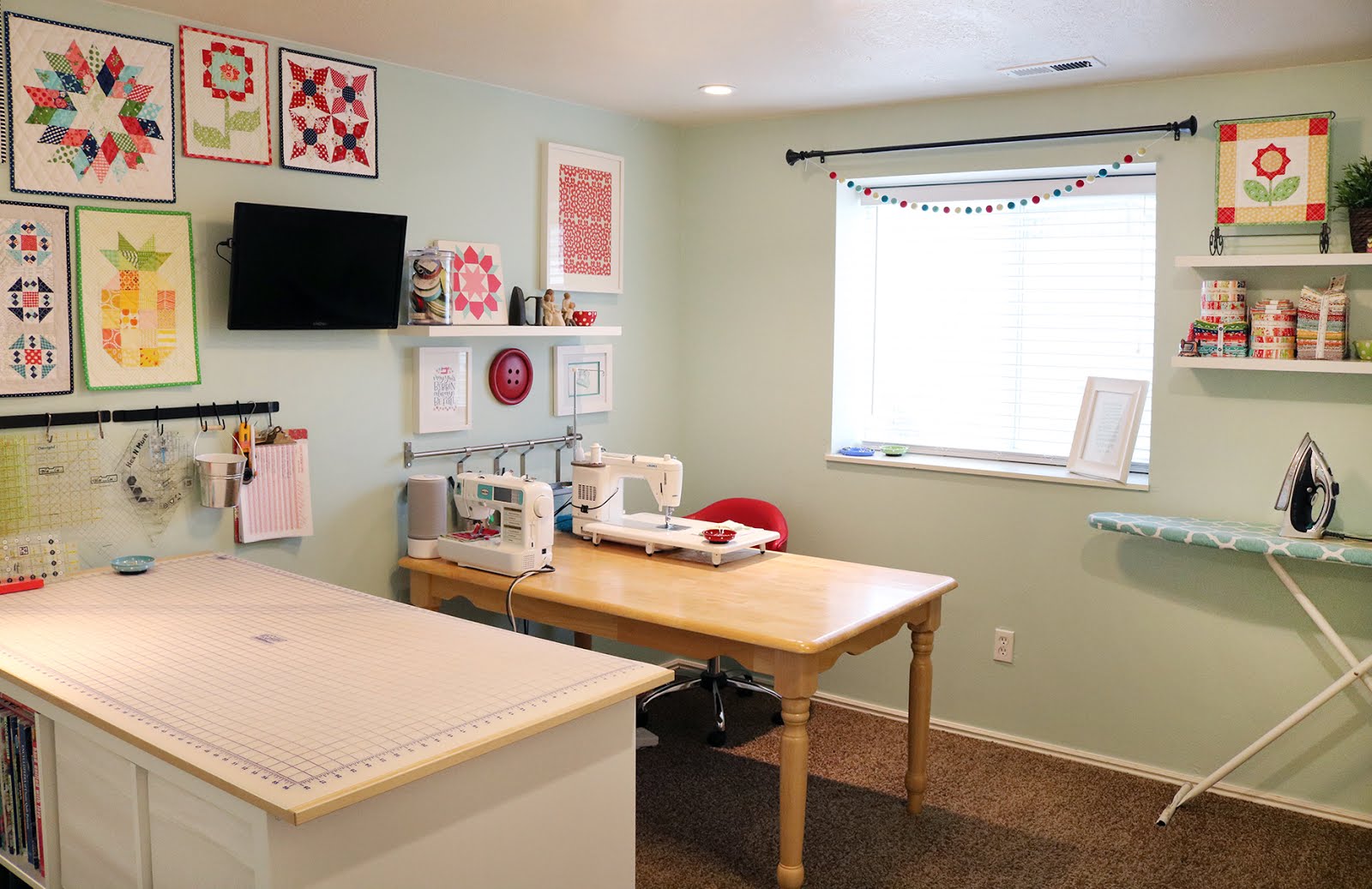 DIY Fabric Ruler Organizer  Sewing room organization, Sewing room