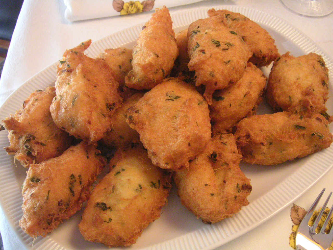 cozinha da dona luiza BOLINHOS DE BACALHAU