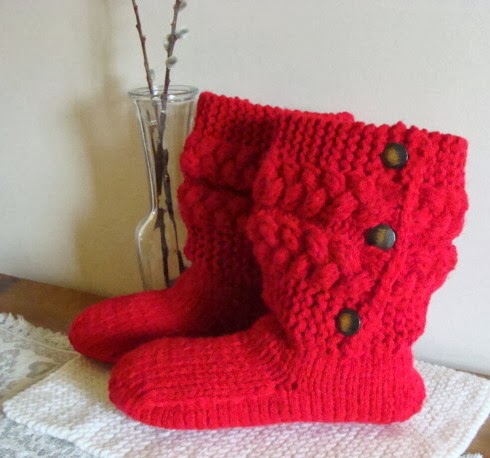 Felted Treasures: Cardigan Sweater, Boot Slippers, Pinwheel Pouch and ...