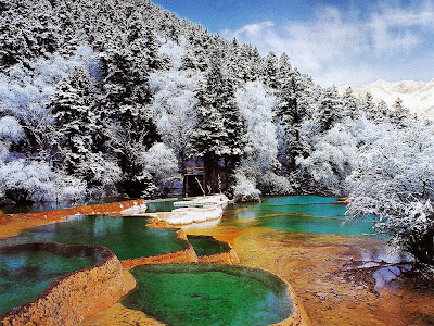 Winter Jiuzhaigou Valley 