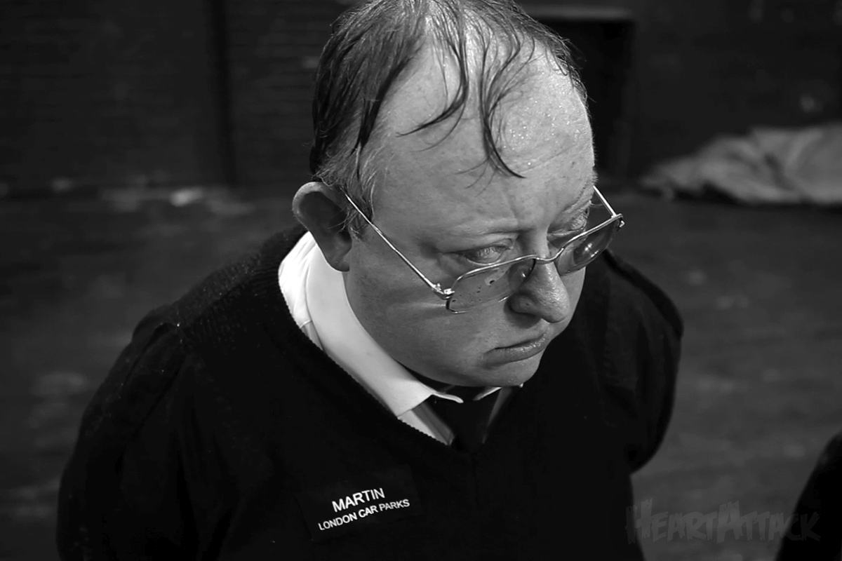 человеческая мнргонржка2. человеческая многоножка 2. многоножка 2 трейлер. многоножка 2 трейлер. человеческая многонржка2.