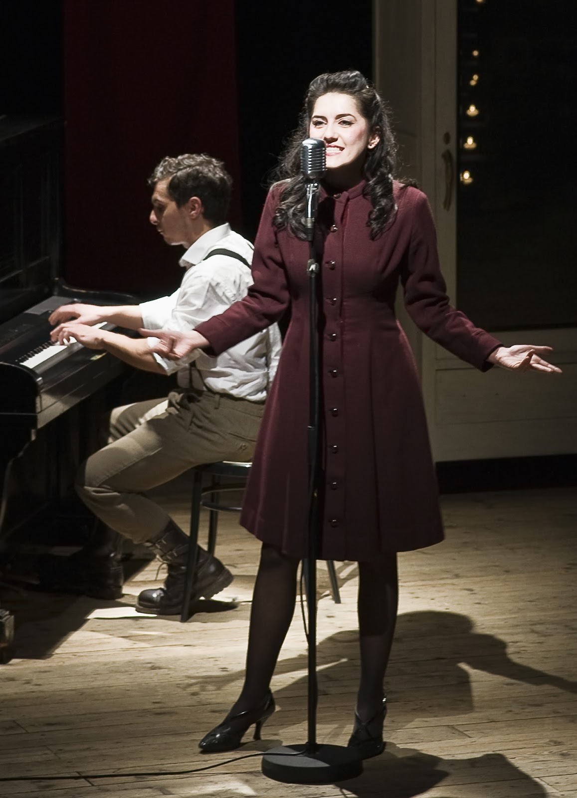antigone 19 Antigone ismene, mine own sister, dearest one is there, of all the ills of œdipus, one left that zeus will fail to bring on us, while still we live for nothing is. antigone 19 Antigone ismene, mine own sister, dearest one is there, of all the ills of œdipus, one left that zeus will fail to bring on us, while still we live for nothing is.