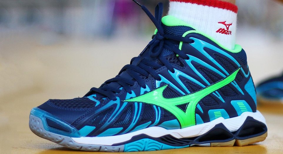 sepatu voli mizuno kw super