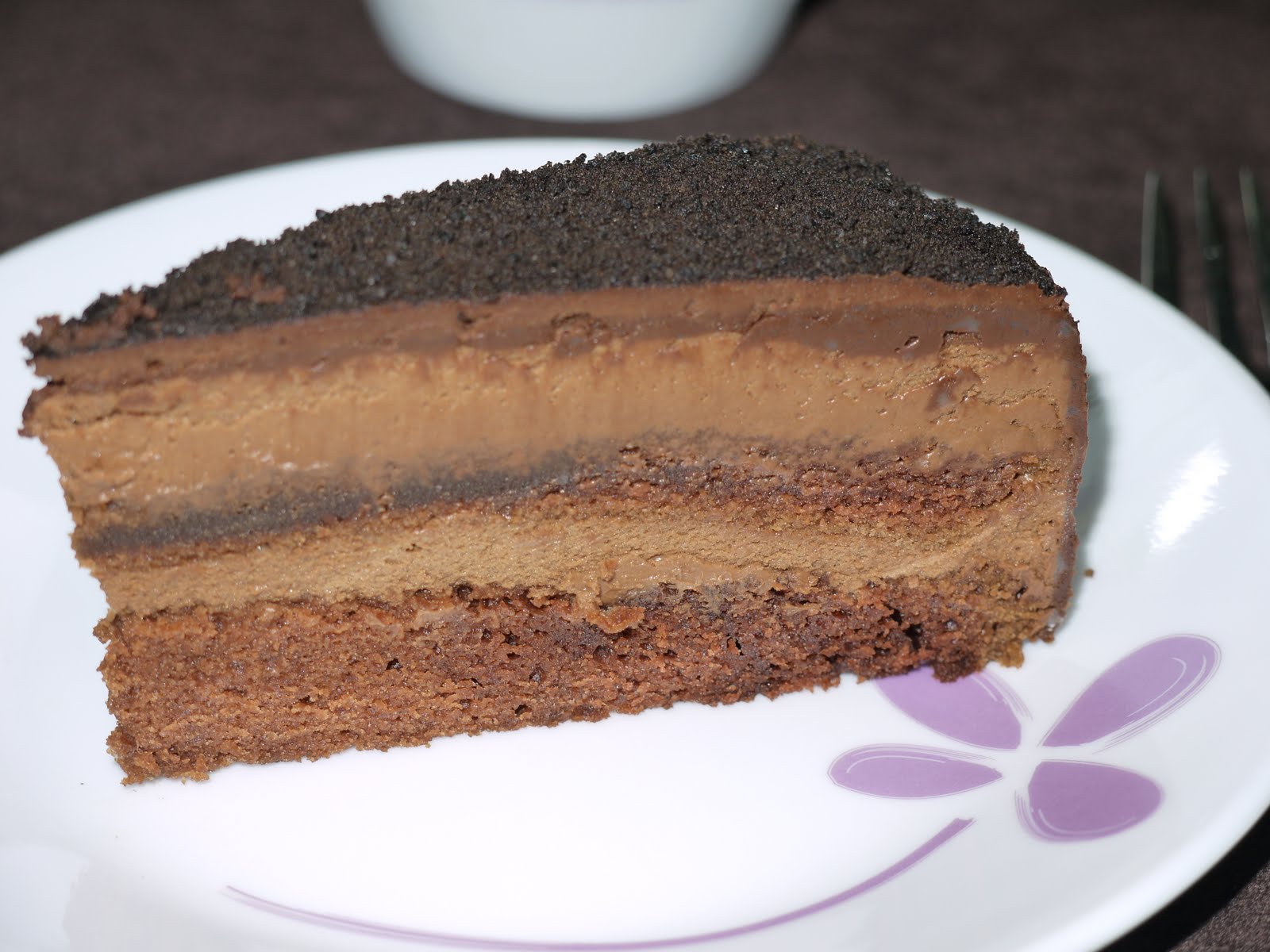 neeble neeble Chocolate mousse layer cake