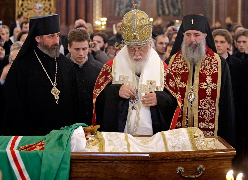 Why are the faces of clergy and monastics covered after their death ...