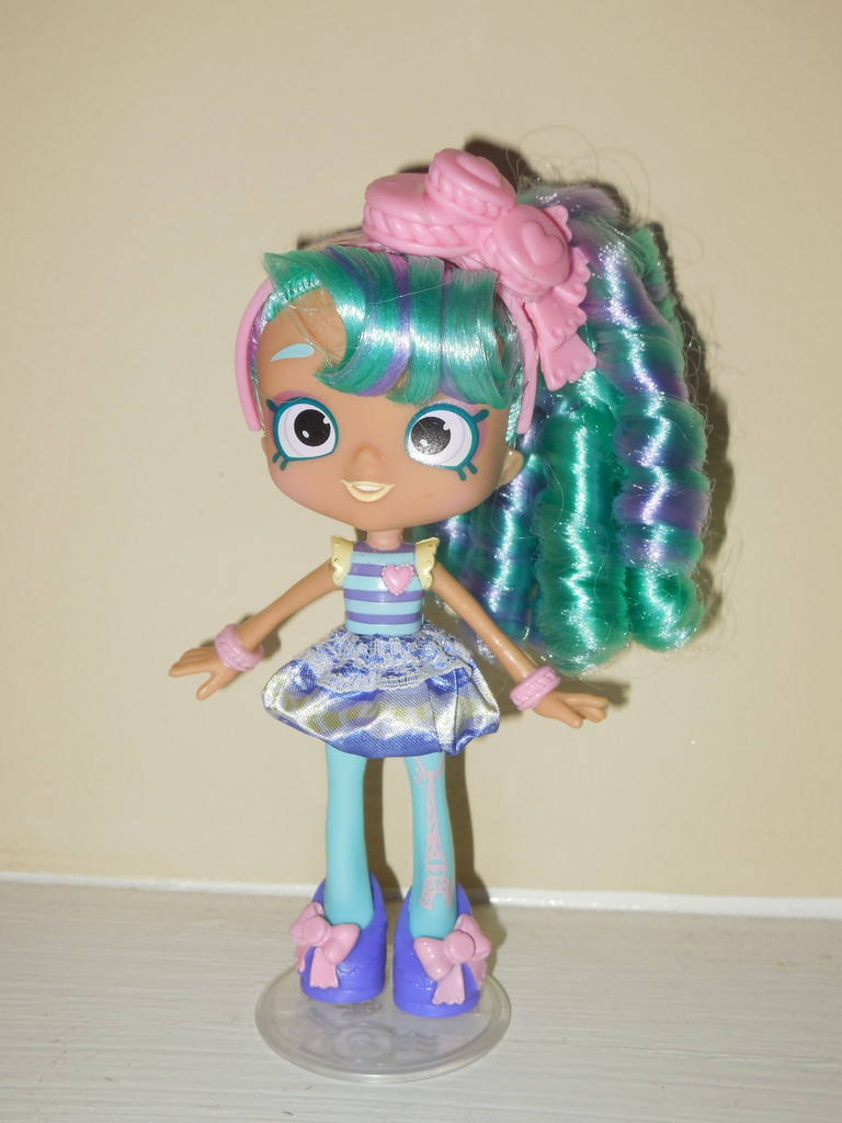 Shopkins Dolls Macy Macaron Shoppie Doll Macy Macaron Shoppie Doll