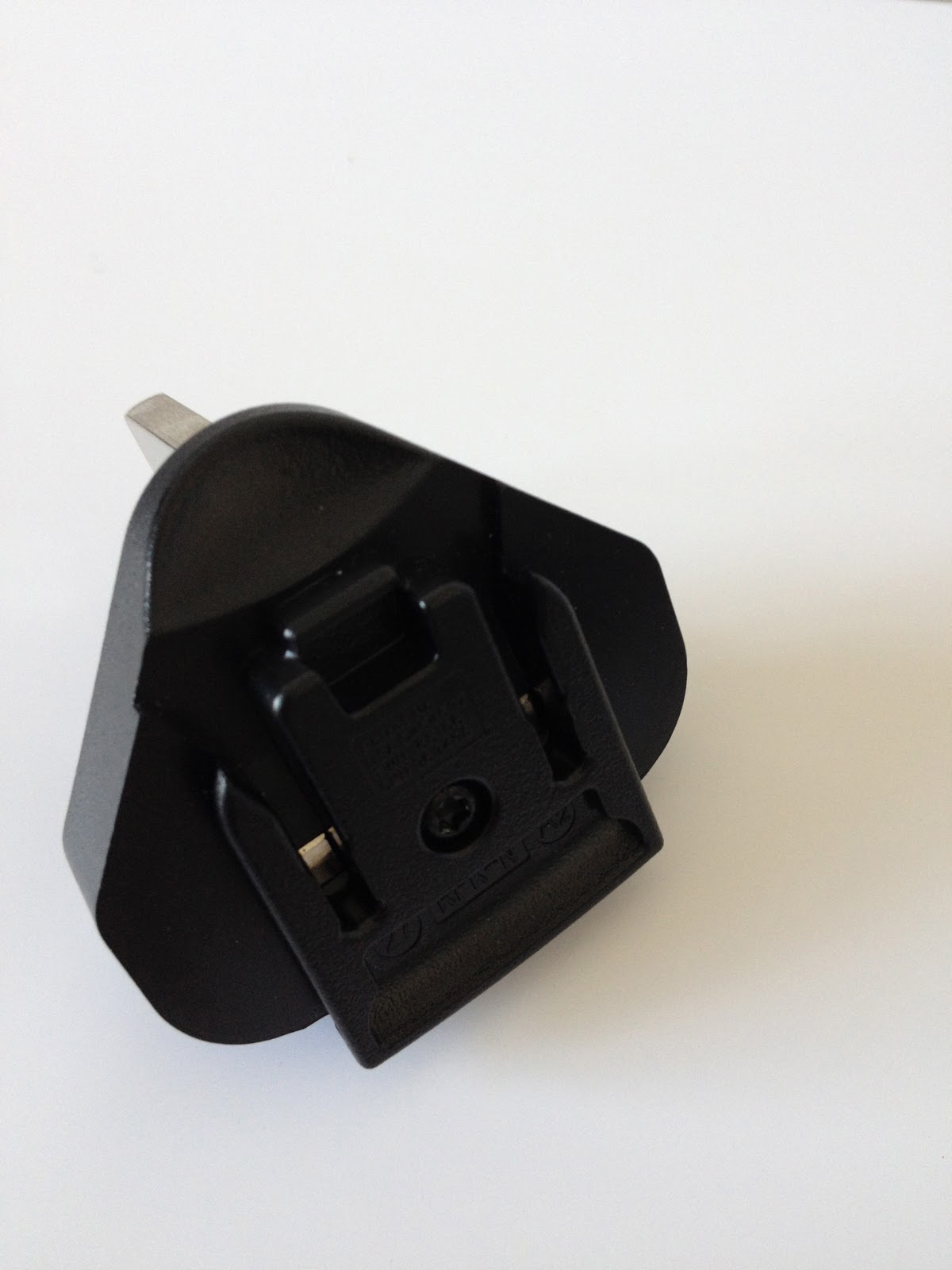 Bose Quiet Comfort 3 headphone charger not working?