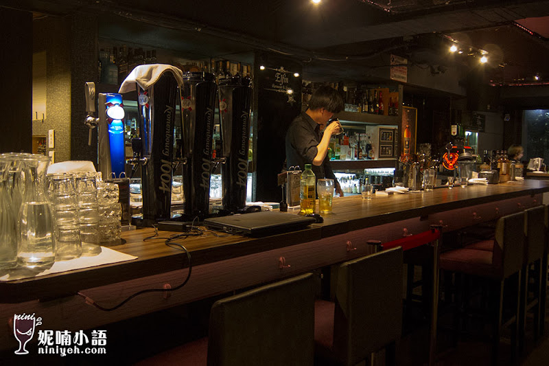 【東區美食】Elfin Restaurant & Lounge 精靈餐酒館 。超迷人花式調酒 【東區美食】Elfin Restaurant & Lounge 精靈餐酒館 。超迷人花式調酒
