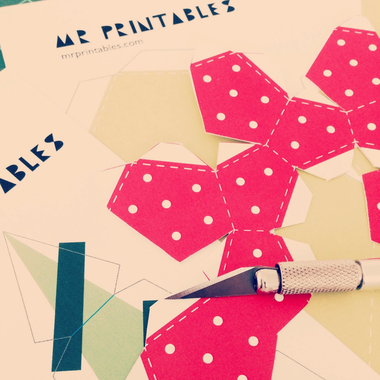 MR PRINTABLES - rabbits on the moon