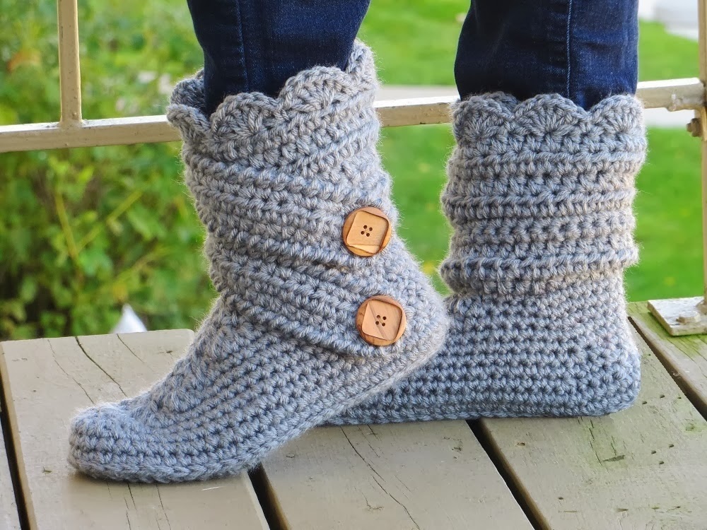 Woman's Slipper Boots Crochet Pattern, Classic Snow Boots, US sizes 5 ...