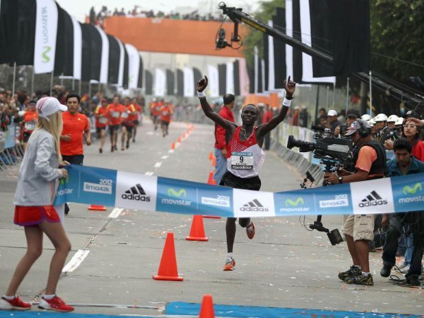 El Kimaiyo maratón Adidas en Peru
