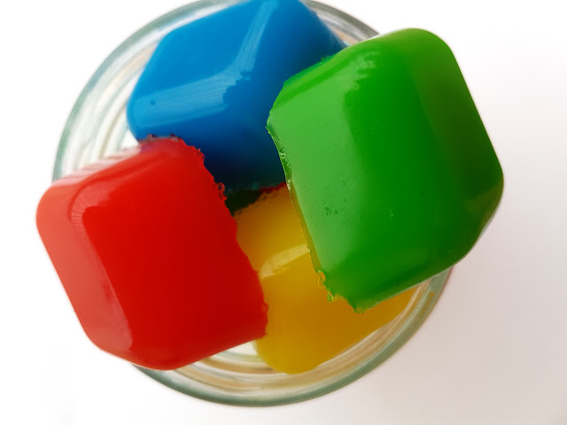 żelowe mydełka DIY - do it yourself -  DIY - handmade gel soap - mydło handmade - integracja sensoryczna - SI - zabawy sensoryczne - sensory play - sensory acitivities - zabawy dla dzieci - kids crafts 