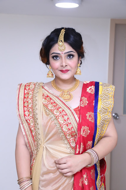 Sushma Khan gave Valuable tips at Lakme Bridal Illuminate Looks work shop @ Himayathnagar Sushma Khan gave Valuable tips at Lakme Bridal Illuminate Looks work shop @ Himayathnagar