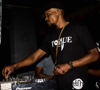 Torque Muziq & Cansoul - War In This Love (Original Mix) Torque Muziq & Cansoul - War In This Love (Original Mix)