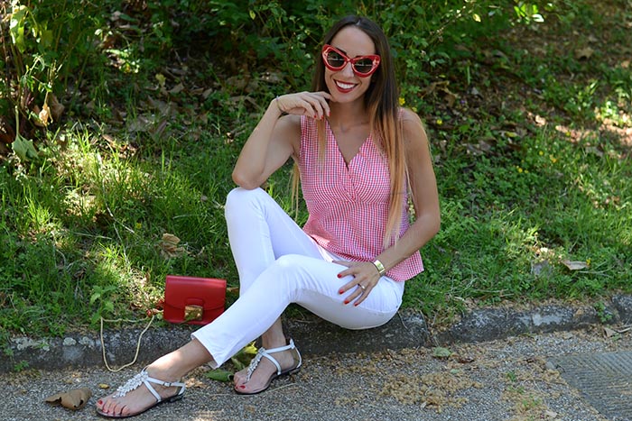 outfit bianco rosso