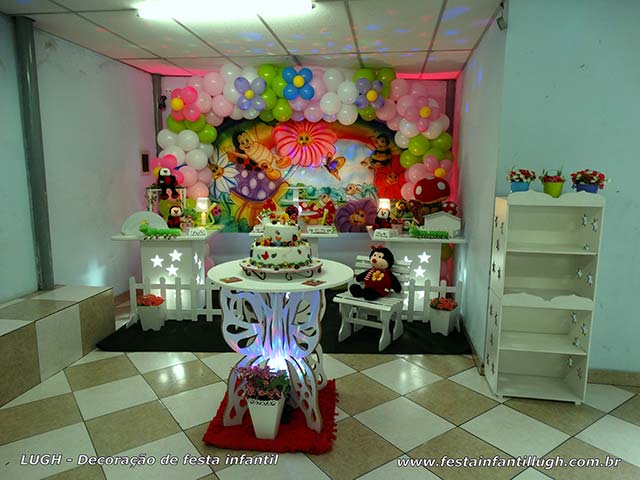 Decoração festa de aniversário infantil de 1 ano tema Jardim Encantado