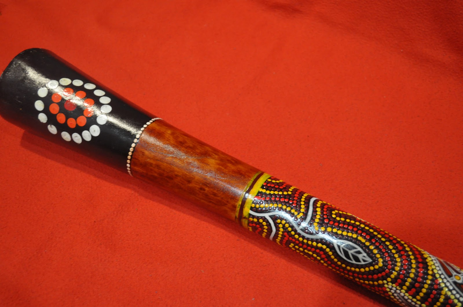 OLD COLLECTIBLES (ANTIQUES, MEMORABILIA) FOR SALE DIDGERIDOO