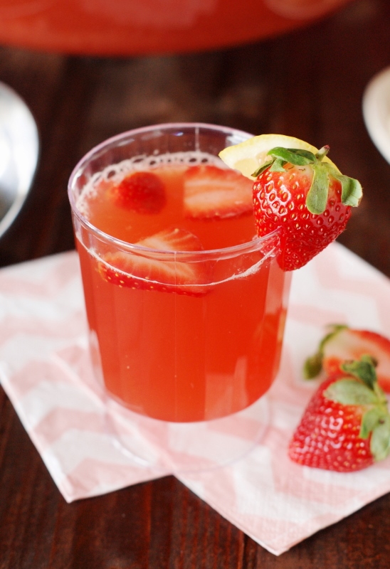 Strawberry Tea Punch Recipe {For the Sweetest MotherDaughter Tea Party