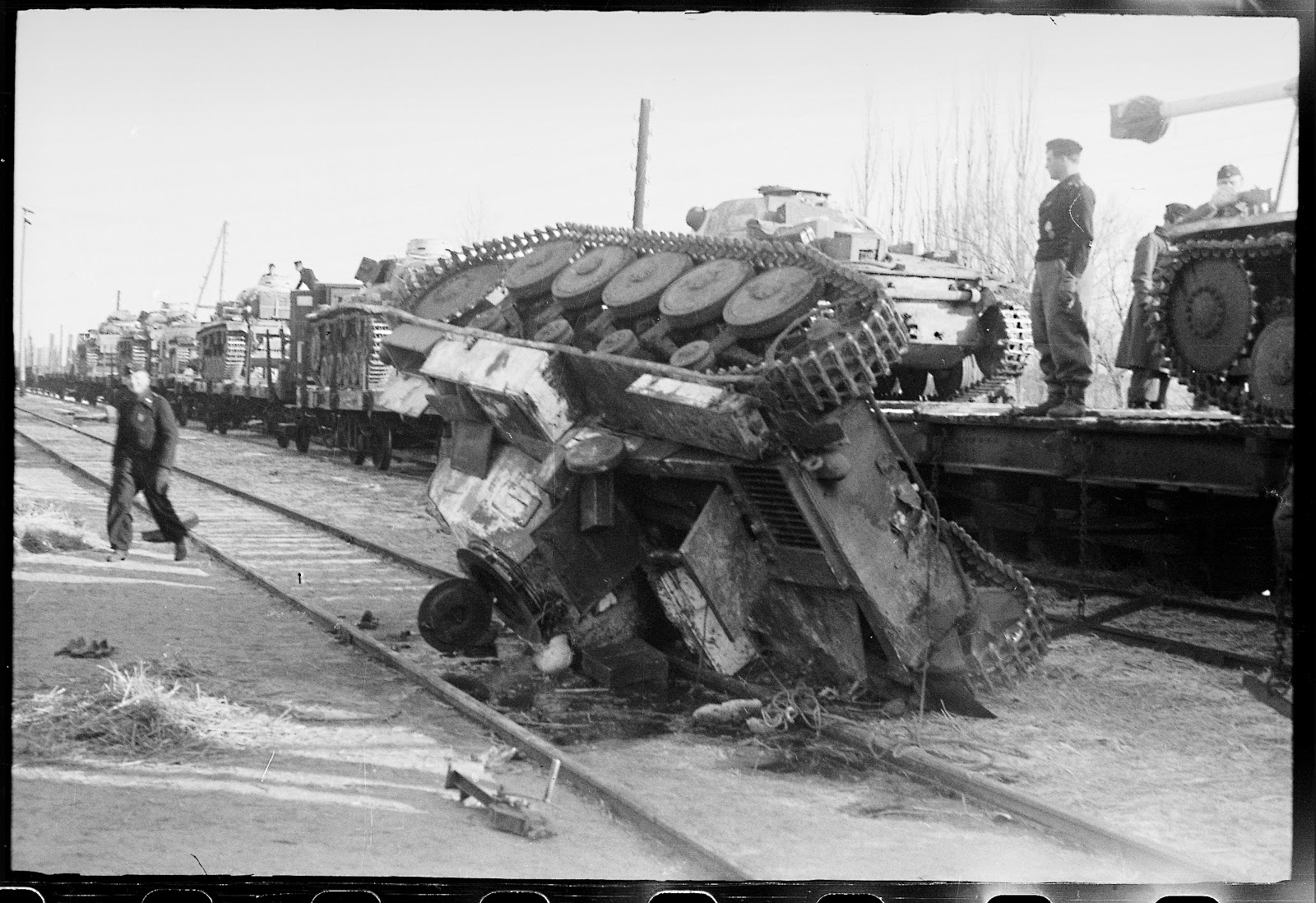 PANZERREGIMENT 35 Das Regiment mit dem Bären 31.10.2011