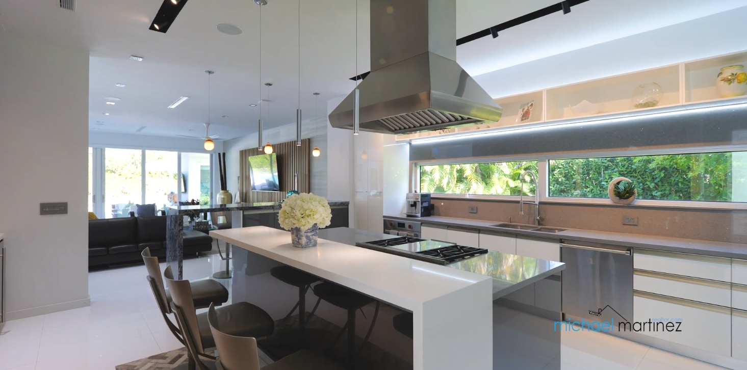 53 Photos vs. 7218 SW 102 ST, Pinecrest, FL Luxury Mansion Interior Design Tour