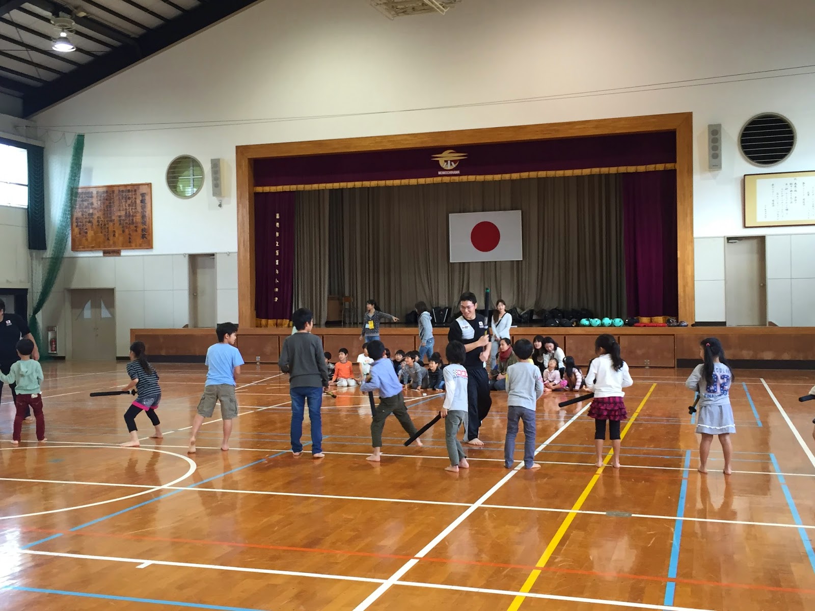 Npo法人王道塾オープンブログ 11月11日 福岡市子ども未来課百道浜小学校ワイワイクラブ依頼 スポーツチャンバラ体験会