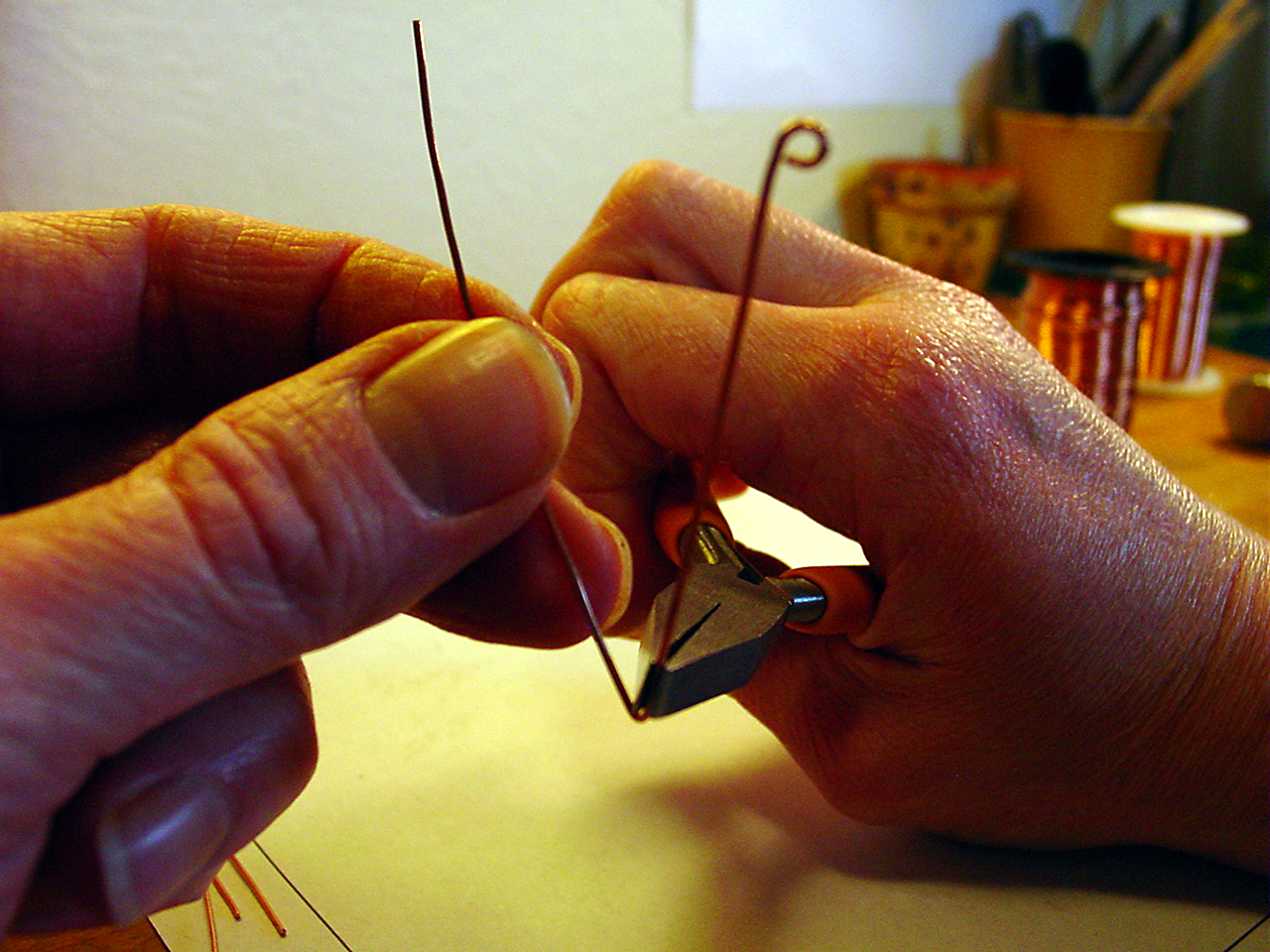 The Real Leopardstripes: Swingin' Leaves Earrings- a new wirework tutorial