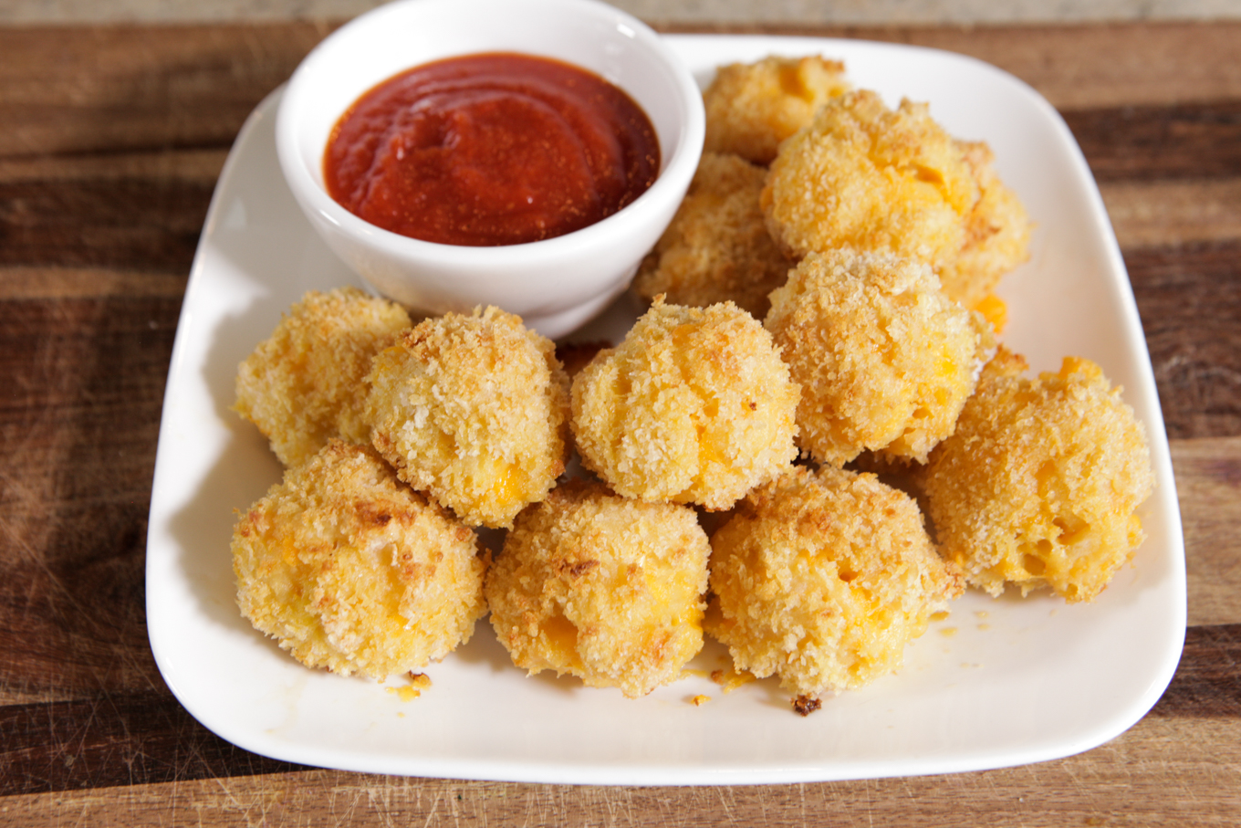 Macaroni & Cheese Balls [Cooking Video]