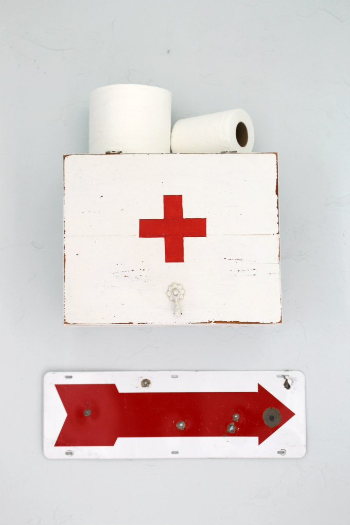 DIY First Aid Medicine Cabinet