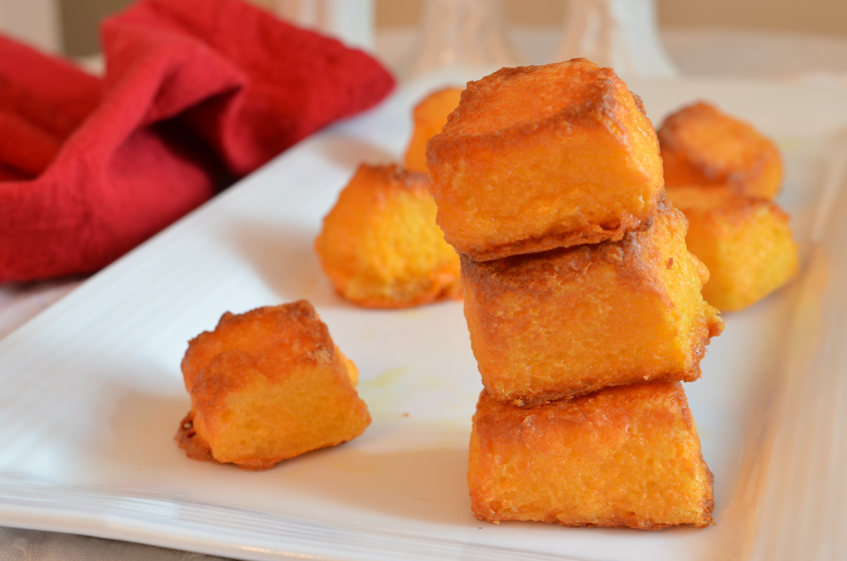 Baked Sharp Cheese Bread Bites