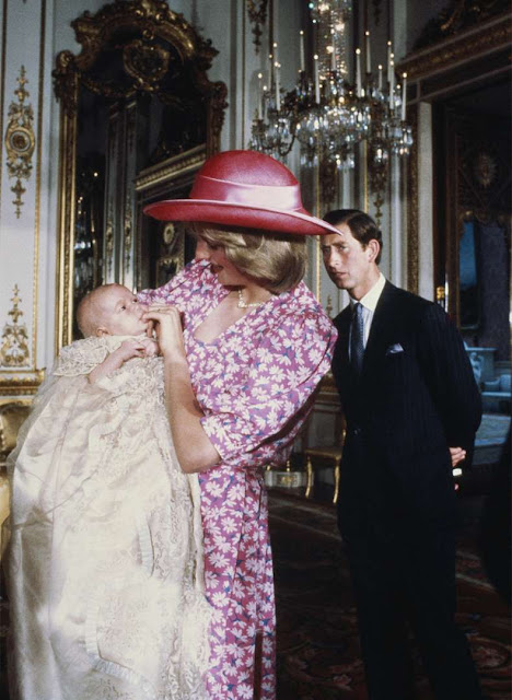 Princesa Diana de Gales: elegância e estilo próprio elfandarilha
