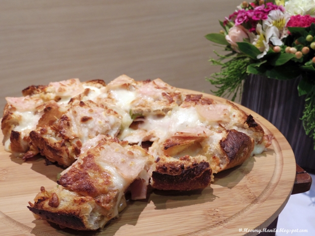 Easy Over Toaster Pizza Easy Over Toaster Pizza