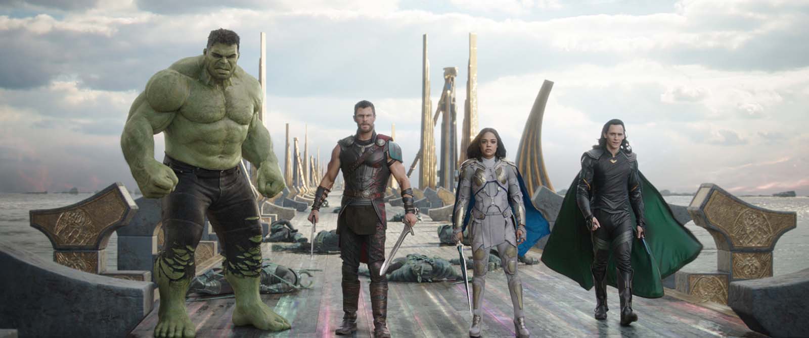 Thor: Ragnarok | Um marco eletrizante e cômico na história do heroi