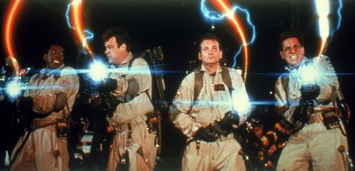 Кадр из фильма "Охотники за привидениями" (Ghost Busters) Охотники за привидениями, Ghost Busters, Ghostbusters, протонные бластеры