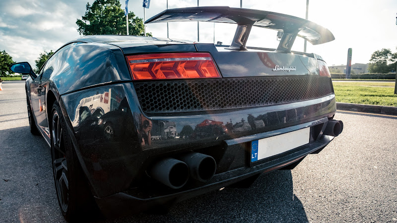 Lamborghini Gallardo LP560 2