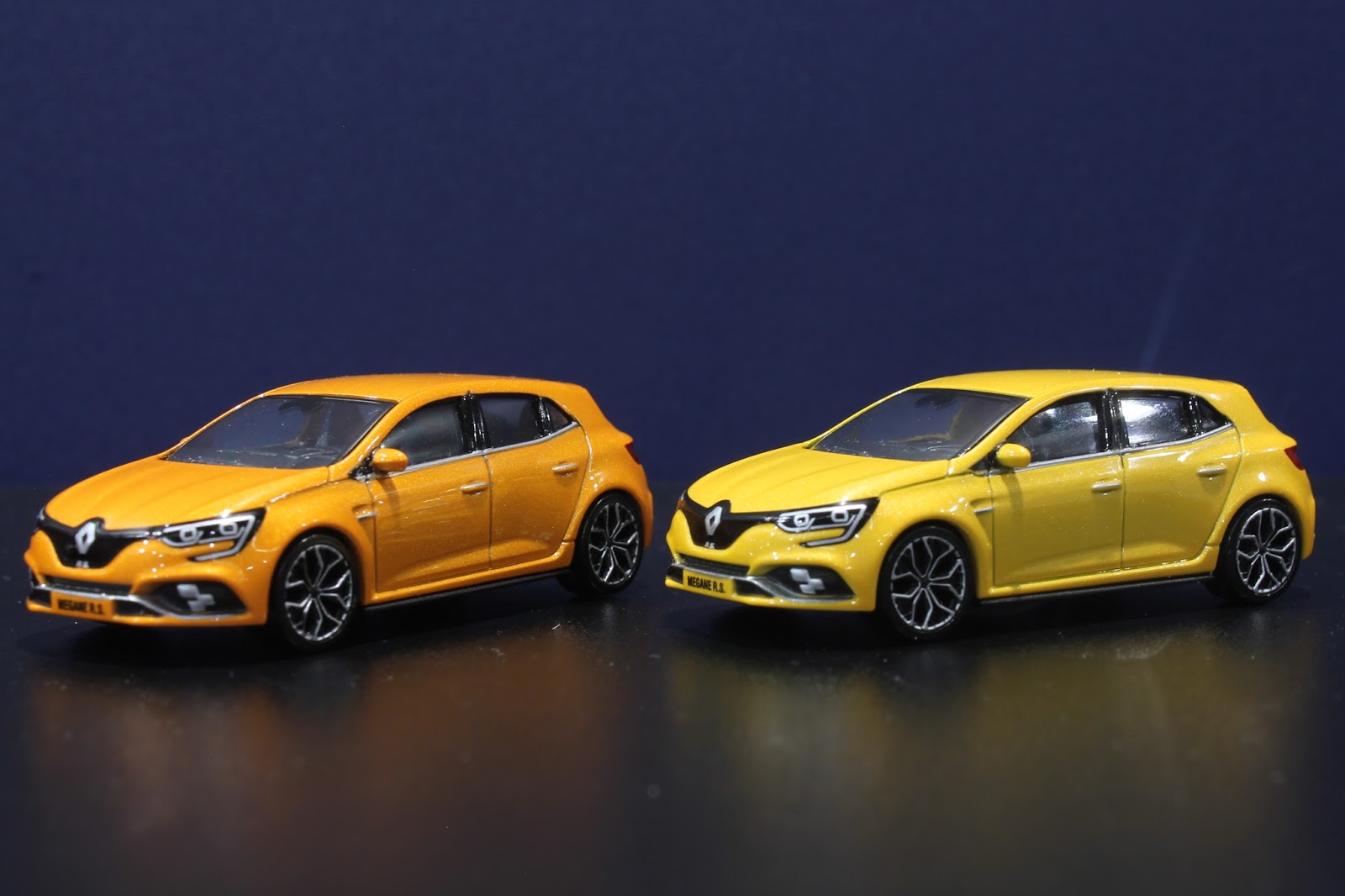 miniature megane 4 rs