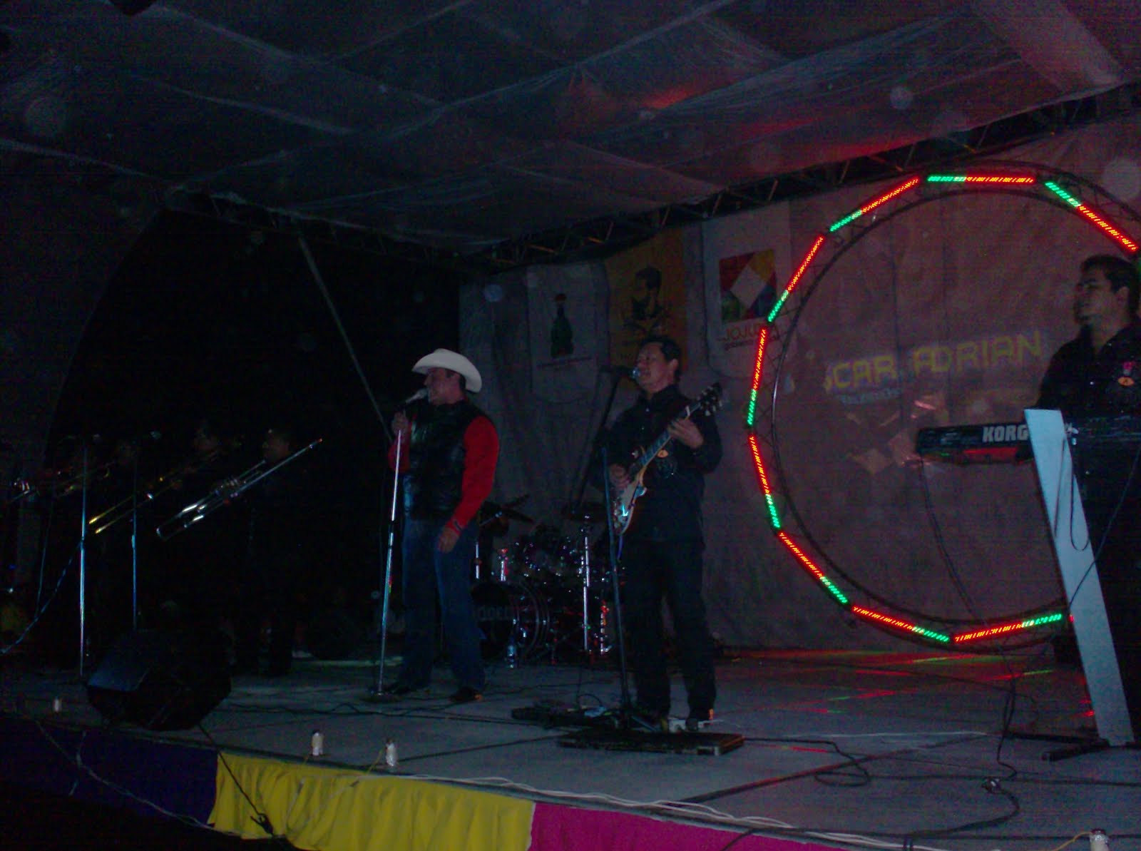 Antonio Morquecho: ACOMPAÑANDO A BANDA RODEO EN LA FERIA DE JOJUTLA MORELOS