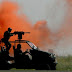 Berita Foto : Simulasi Penumpasan Teroris Oleh Pasukan Khusus TNII AL