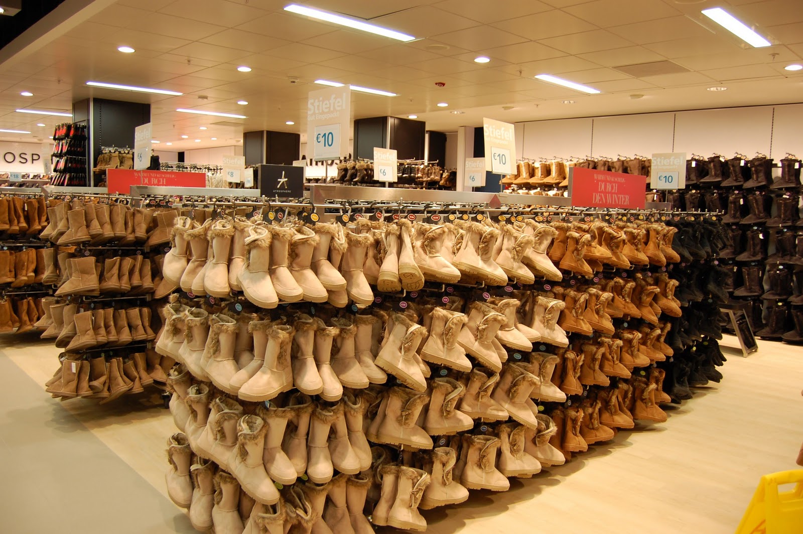 autumn days Primark Eröffnung Saarbrücken 06.12.2011