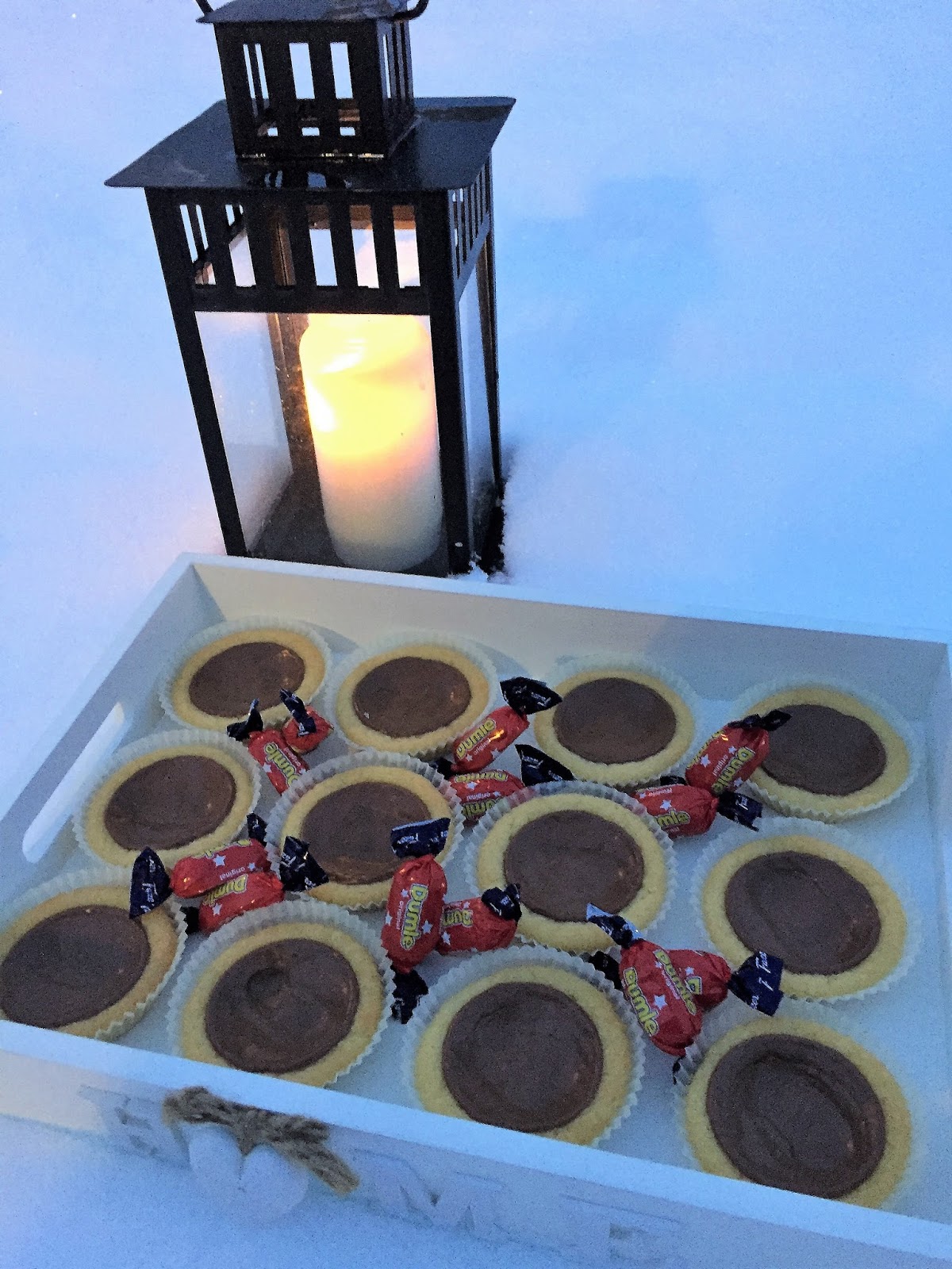 Mia bakar Dumle och noblessekakor