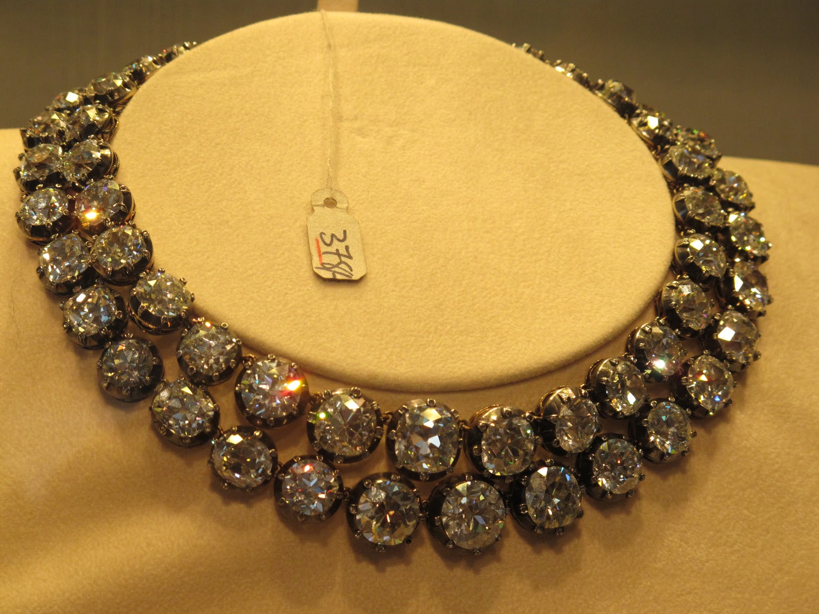 Passports and Pearls sotheby's magnificent jewels