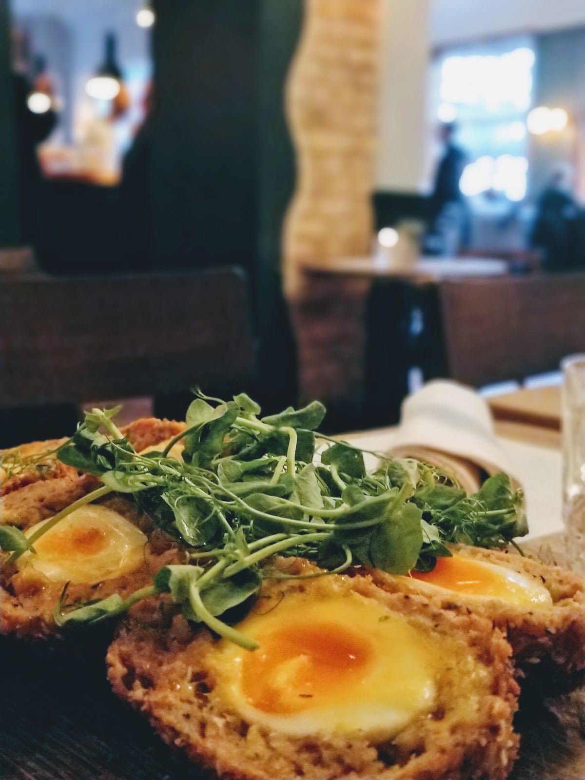 Sharing Dishes & Shuffleboard at The Vine, Kentish Town ShuffleNW5