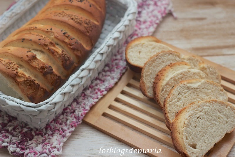 Pan blanco con sésamo, video receta asaltablogs