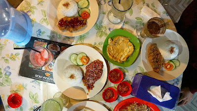 Menu Warong Kak Ros di Sintang Menu Warong Kak Ros di Sintang