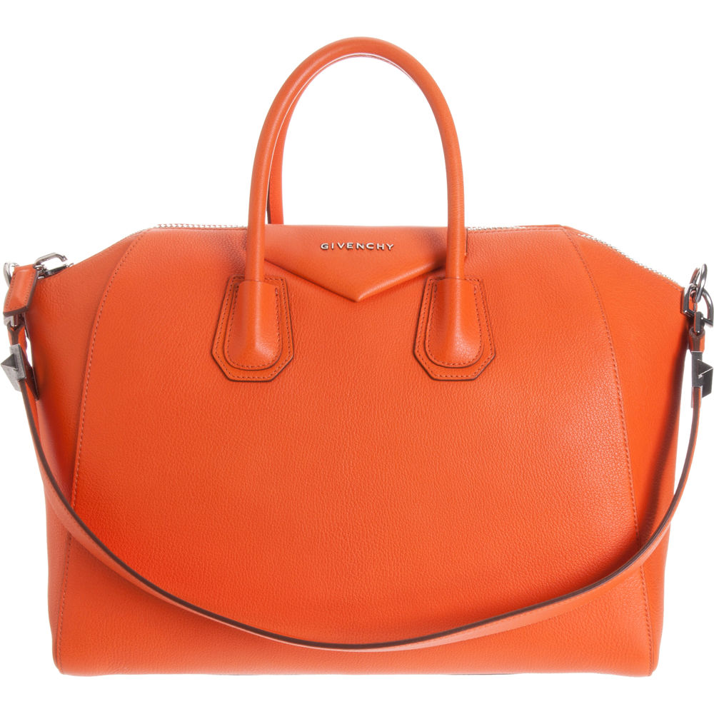 The Wawidoll Fashion Files: Givenchy Antigona Bag Review