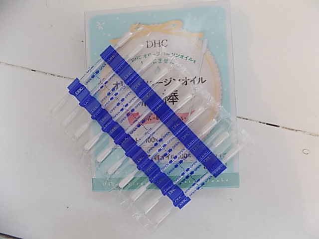DHC Olive Oil Cotton Swabs 