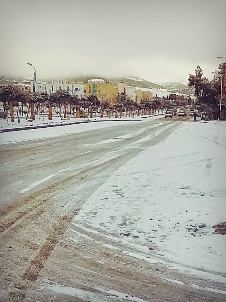 تساقط الثلوج على مدينة رأس الوادي يوم 25 جانفي 2015 Ras el oued