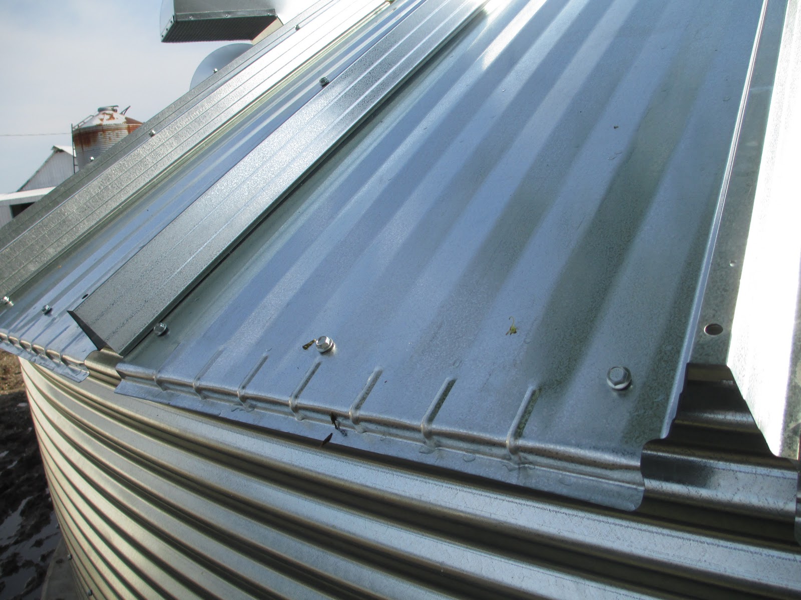 HoelscherFarms Grain Bin Roof