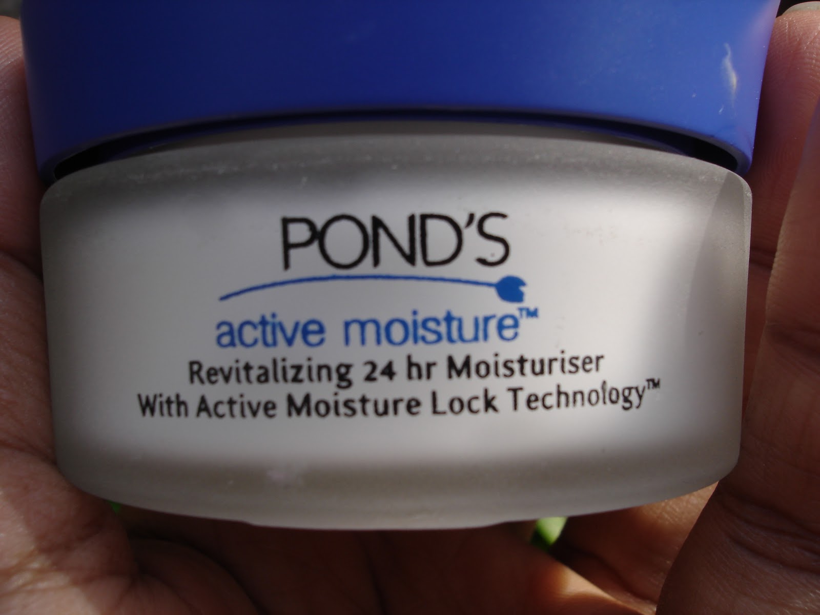 Avon active moisture масло. Active moisture. Garnier moisture bomb the antioxidant super moisturer. Garnier moisture bomb the antioxidant water-cream day moisturiser крем-гель для лица. Гарньер скин актив маска вечерний уход.
