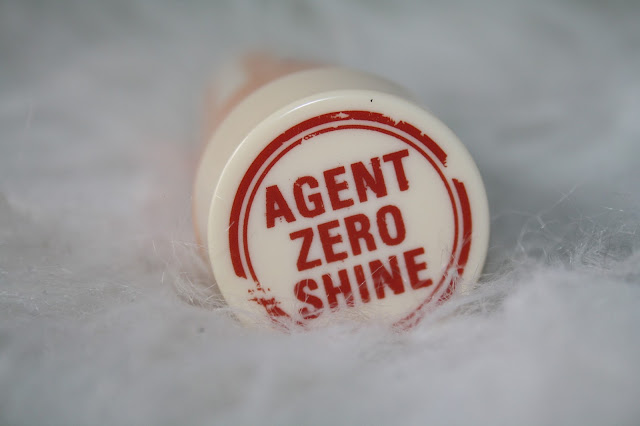Benefit The POREfessional Agent Zero Shine