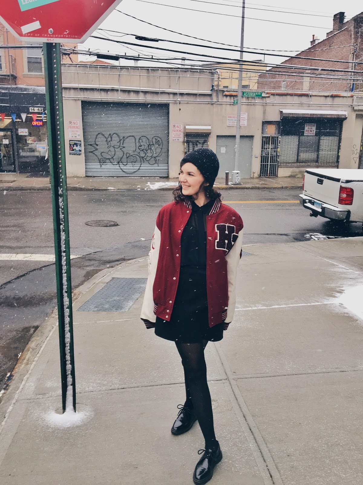 brooklyn is burning, snowing, queens, astoria, new york city, vintage varsity jacket, american football, basketball, baseball, letterman, fashion blogger, personal style, outfit of the day, tomboy, androgynous style, boyish girl, brunette, fashionista, oxford shoes, black hat, black beanie